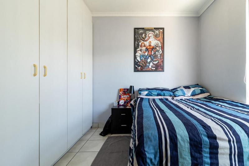 To Let 1 Bedroom Property for Rent in Loevenstein Western Cape